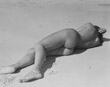 R. Hausmann, Nu de dos sur une plage, 1927-1933 (circa)